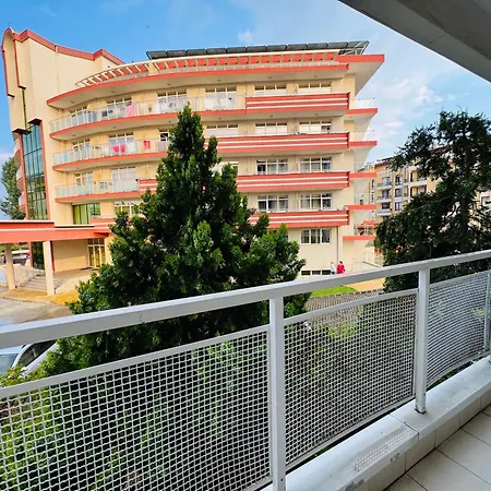 Sunny Hause 106 One Bedroom Slantschew brjag