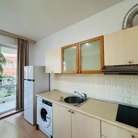 Sunny Hause 106 One Bedroom * Slantschew brjag